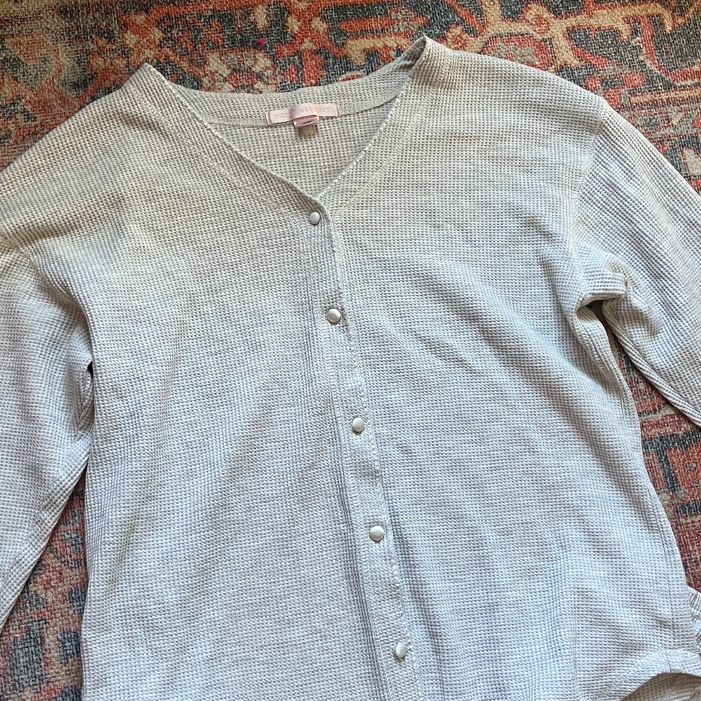 Victoria's Secret Pajamas Matching Set Waffle Knit Button Top/Jogger Lounge Set - Picture 2 of 9